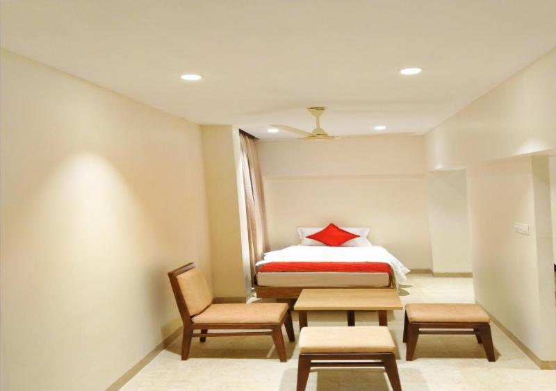 The Paradise Hotel - Luxury Stay Kancheepuram Exteriör bild