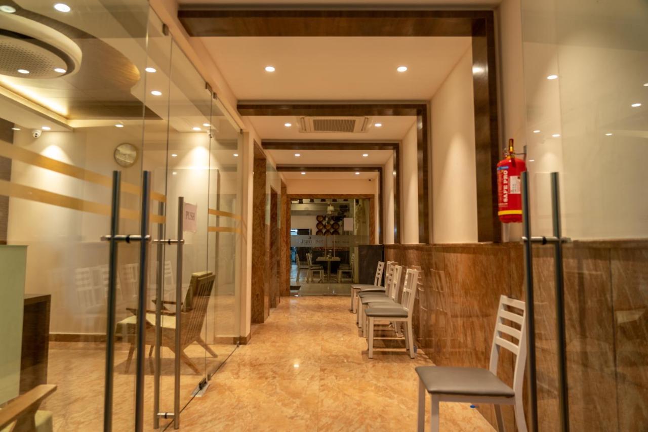 The Paradise Hotel - Luxury Stay Kancheepuram Exteriör bild